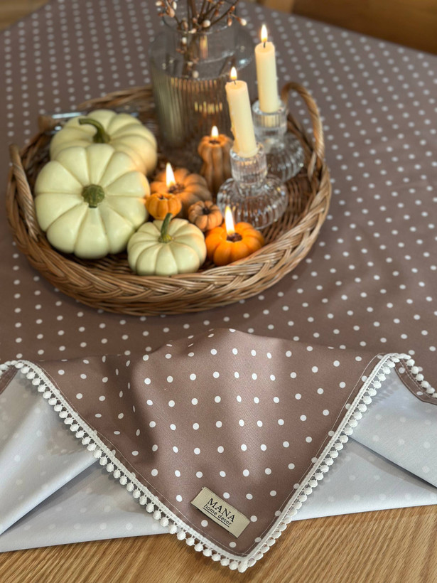 رومیزی خالخالی نسکافهای نواردوزی شده