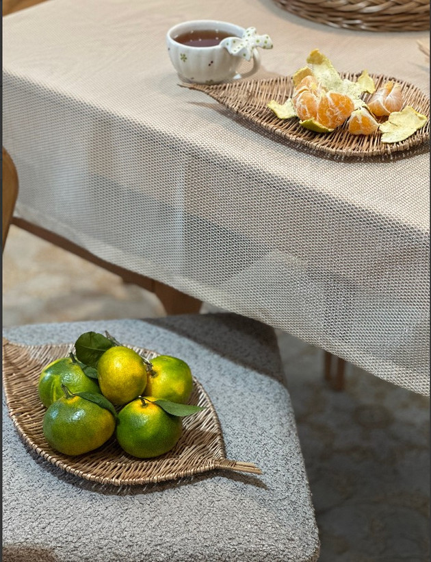 رومیزی تور کرم شایندار جنس ترک مانا هوم