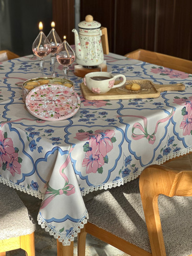 رومیزی فلامنت ضدلک طرح گل و پاپیون